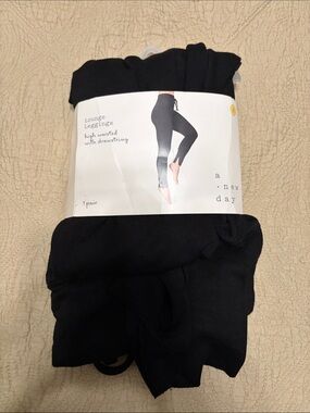 a new day Black High-Waist Lounge Leggings (size S)